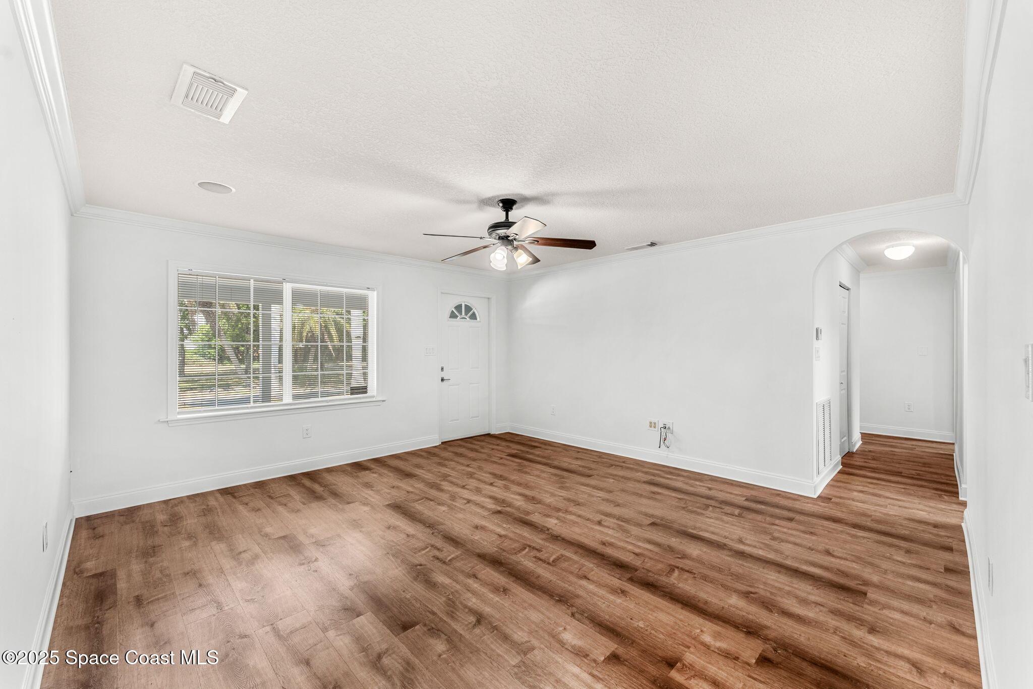 925 Bell Street Melbourne, FL 32935 - Photo 9 of 29 12-web-or-mls-DSC03362-HDR