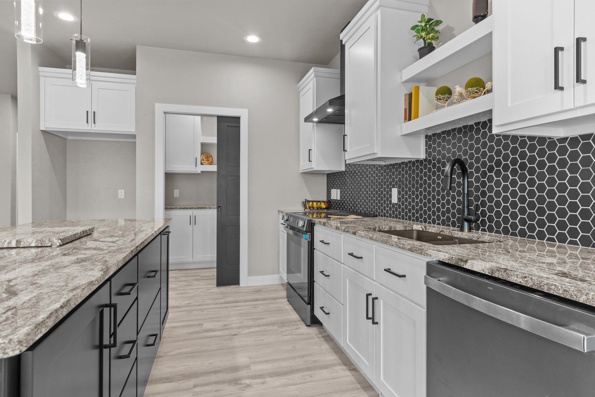 5358 Pennsylvania Avenue Appleton, WI 54914 - Photo 15 of 37