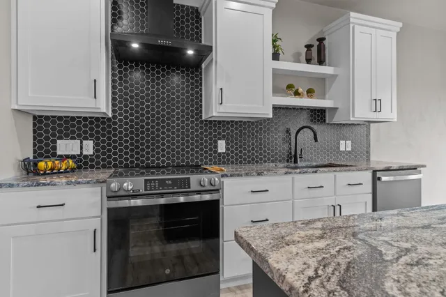 $414,900 | 5358 Pennsylvania Avenue, Appleton, WI 54914