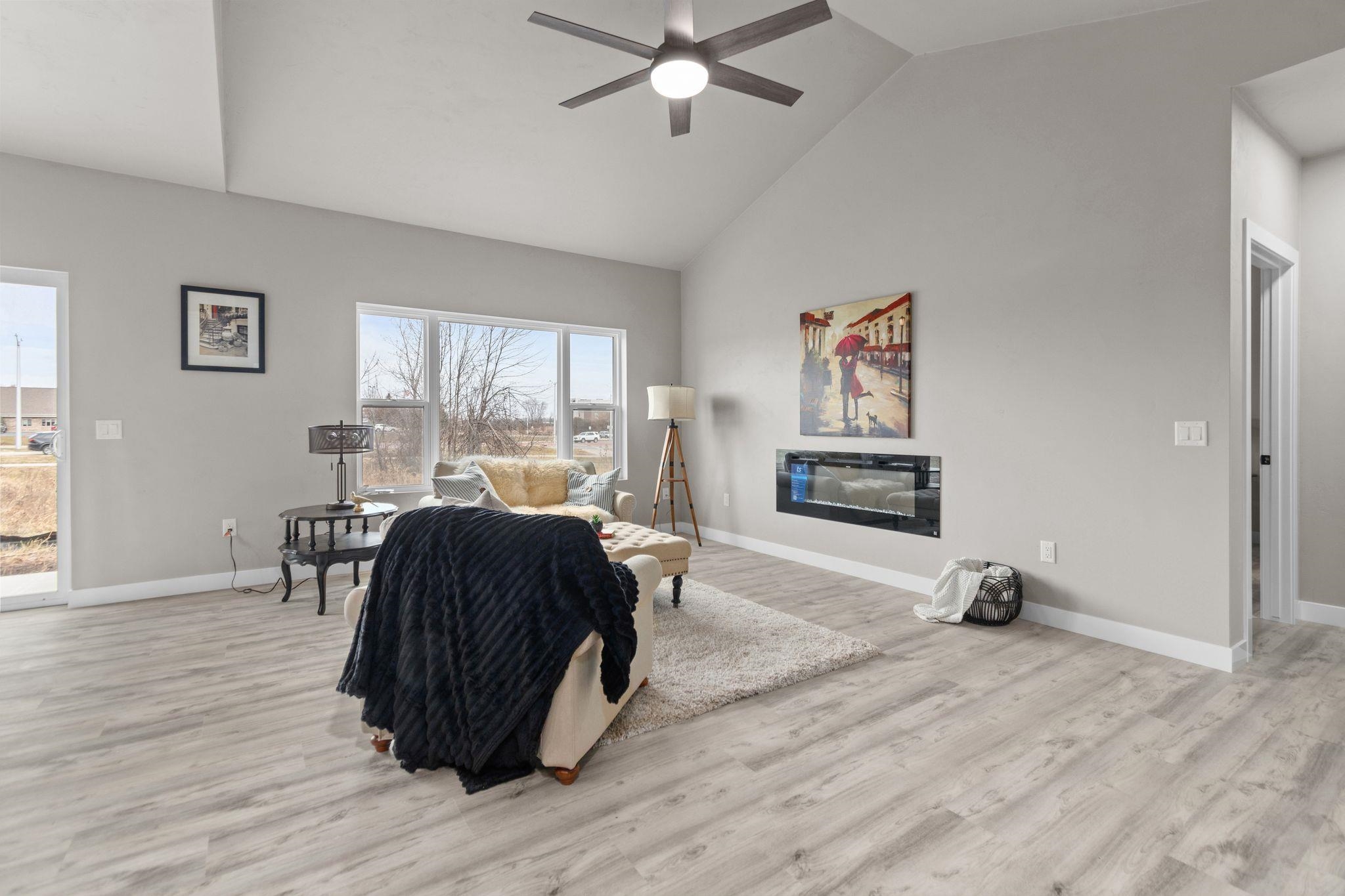 5358 Pennsylvania Avenue Appleton, WI 54914 - Photo 17 of 37