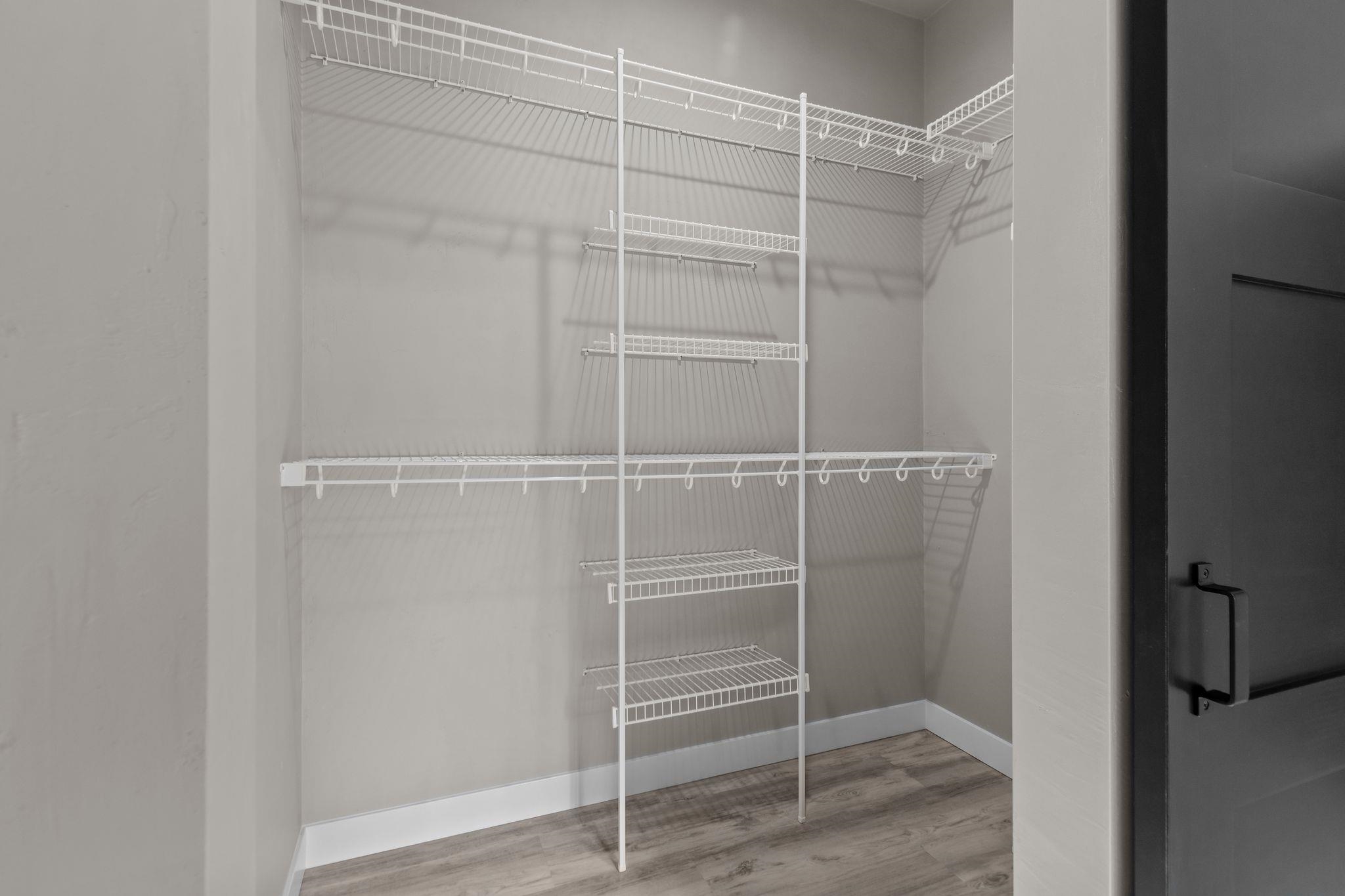 5358 Pennsylvania Avenue Appleton, WI 54914 - Photo 5 of 37