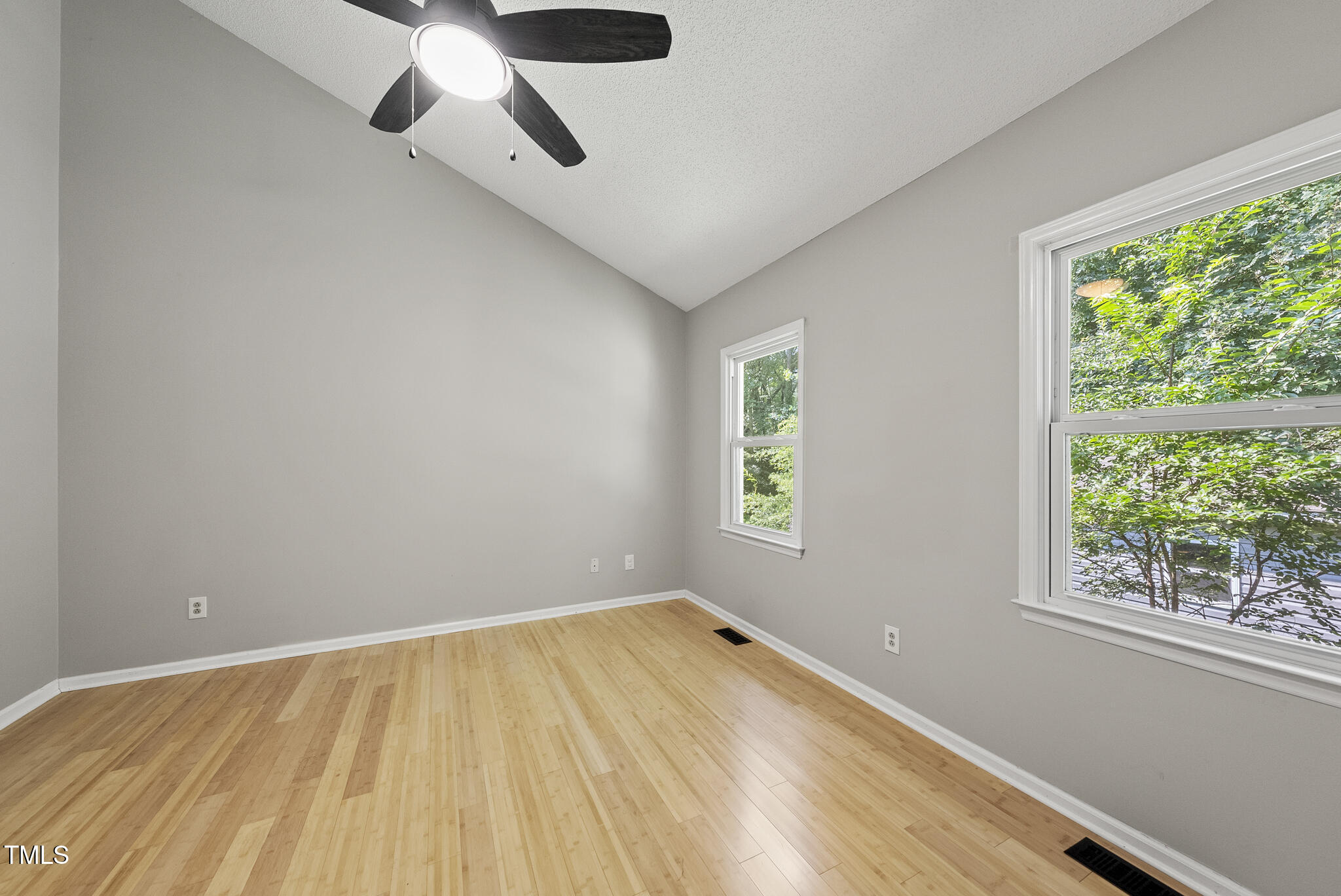 2717 Kempsford Place Raleigh, NC 27604 - Photo 26 of 34 DSC04609