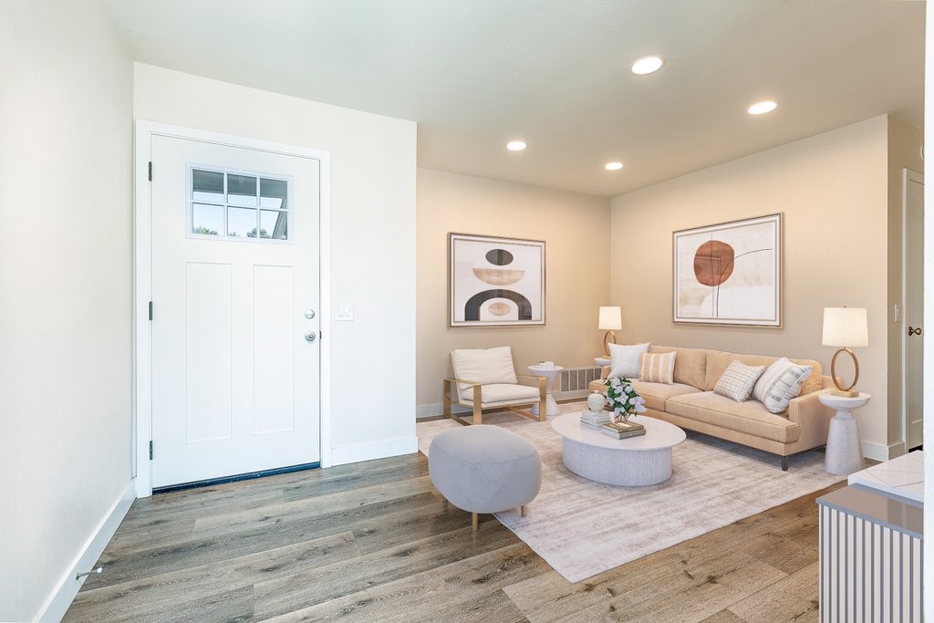 41134 Vía Halcon Temecula, CA 92591 - Photo 2 of 28 a living room with furniture and wooden floor