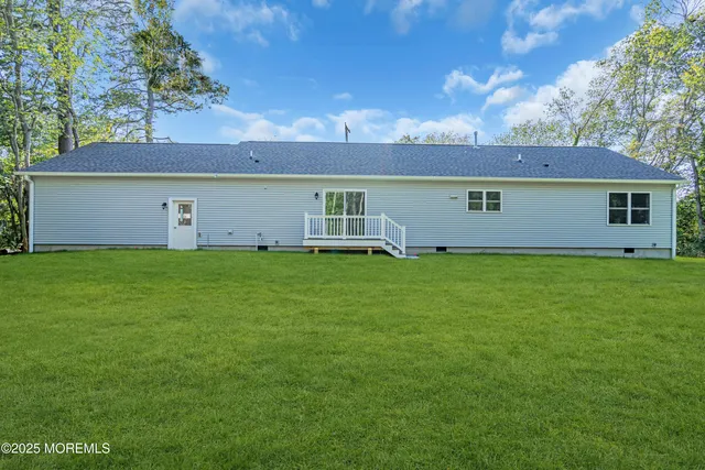 front view of house with a yard