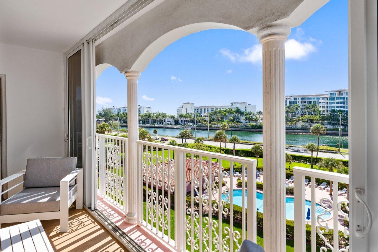 1040 Banyan Road, Unit 501C Boca Raton, FL 33432 - Photo 3 of 46 Balcony