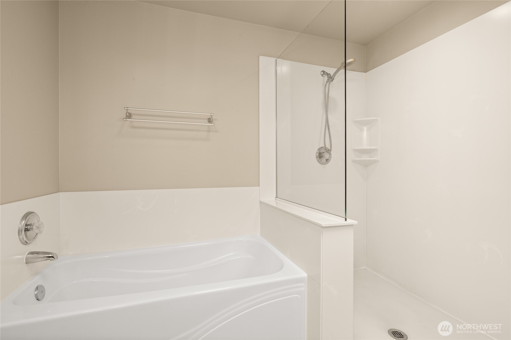 7803 218th Street Southwest, Unit D Edmonds, WA 98026 - Photo 25 of 37 Gallery Image 25