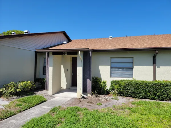 $1,600 | 6010 Indrio Road, Fort Pierce, FL 34951