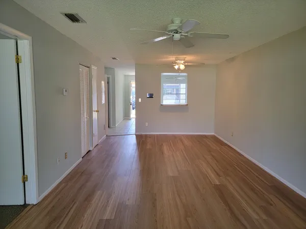 $1,600 | 6010 Indrio Road, Fort Pierce, FL 34951