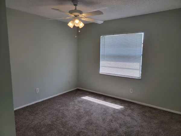 $1,600 | 6010 Indrio Road, Fort Pierce, FL 34951