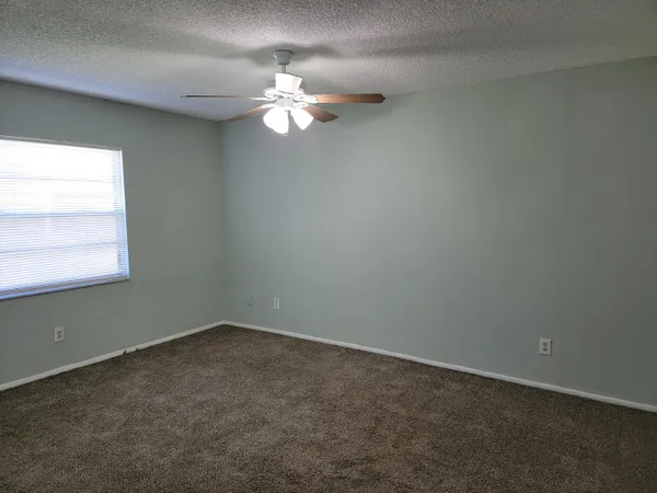 $1,600 | 6010 Indrio Road, Fort Pierce, FL 34951