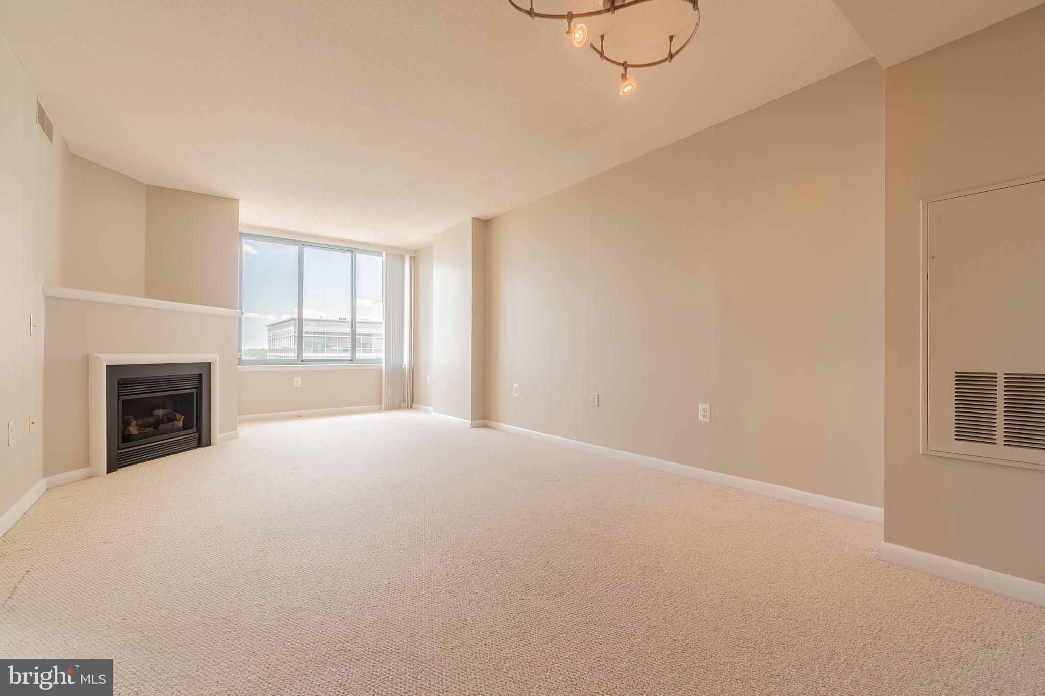 851 North Glebe Road, Unit 1503 Arlington, VA 22203 - Photo 22 of 40