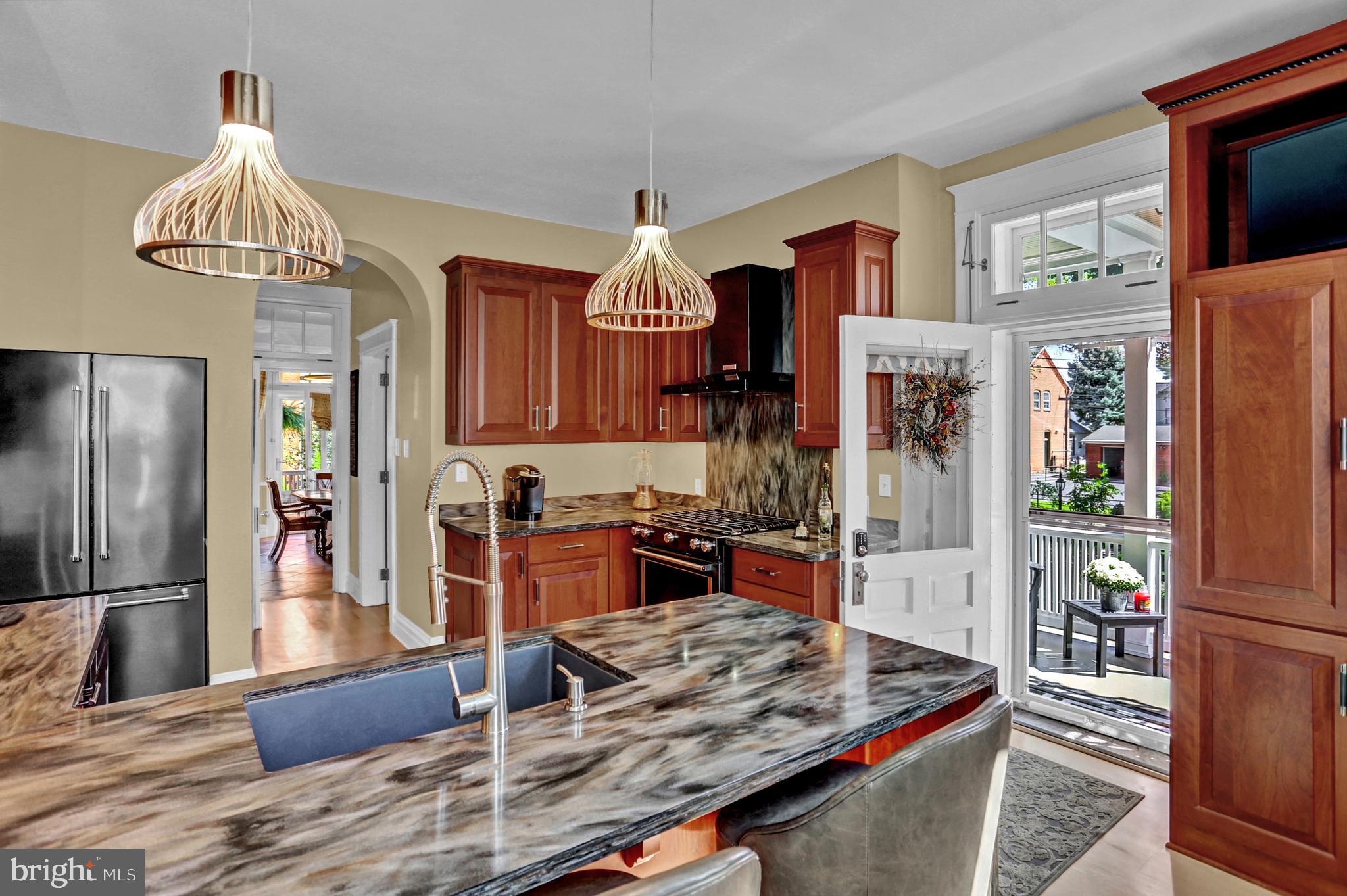 301 Broadway Hanover, PA 17331 - Photo 29 of 112