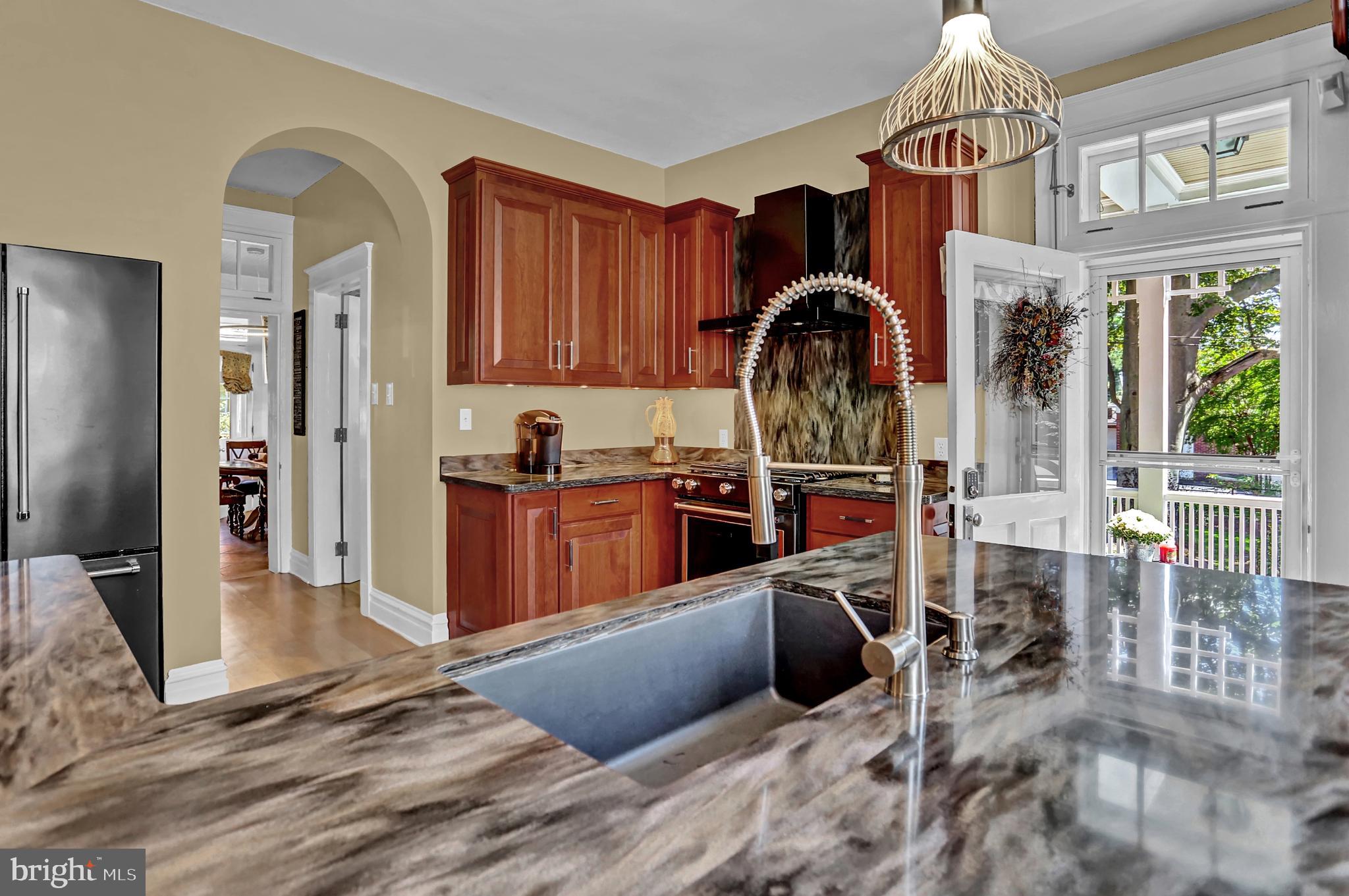 301 Broadway Hanover, PA 17331 - Photo 30 of 112