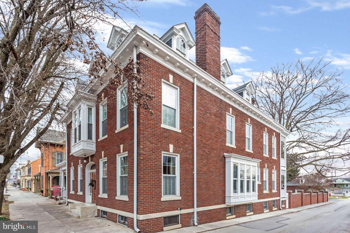 301 Broadway Hanover, PA 17331 - Photo 3 of 112