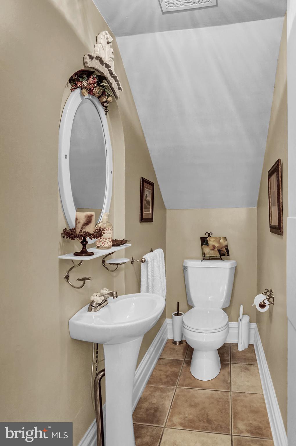 301 Broadway Hanover, PA 17331 - Photo 43 of 112