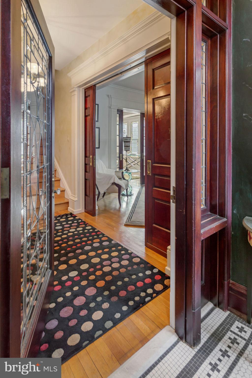 301 Broadway Hanover, PA 17331 - Photo 5 of 112