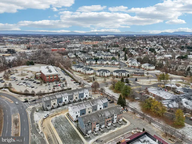 $399,990 | 1814 Blythe Way, Winchester, VA 22601