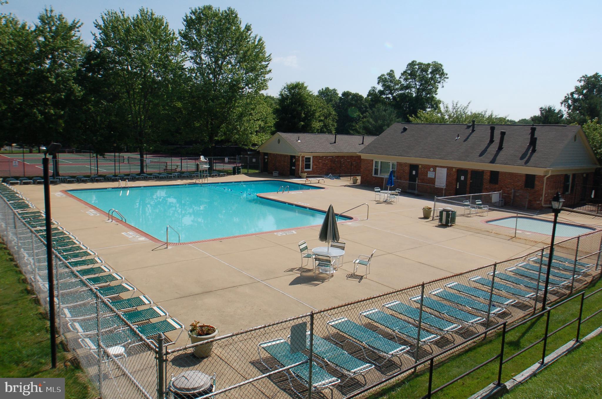 5905 Noblestown Road, Unit I Springfield, VA 22152 - Photo 24 of 29 One of two pools available to residents