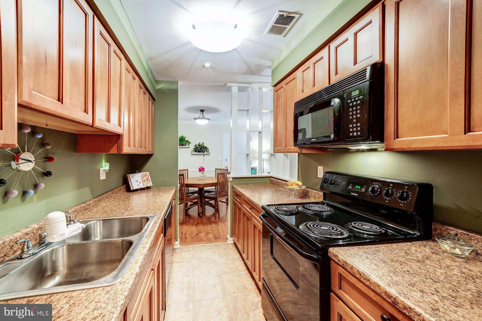 5905 Noblestown Road, Unit I Springfield, VA 22152 - Photo 8 of 29 Gallery Image 8
