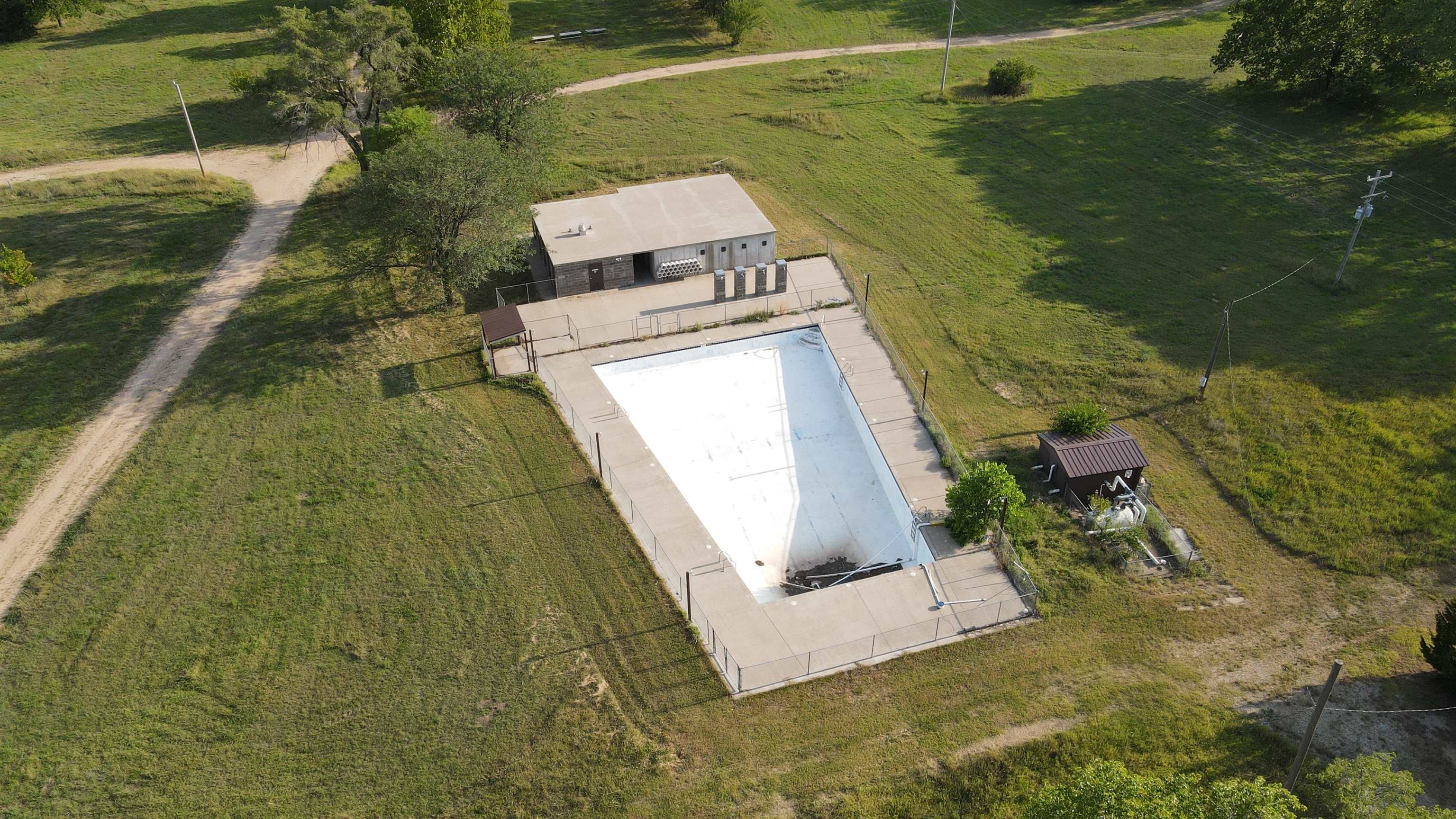 10510 South Sterling Road Abbyville, KS 67510 - Photo 20 of 36