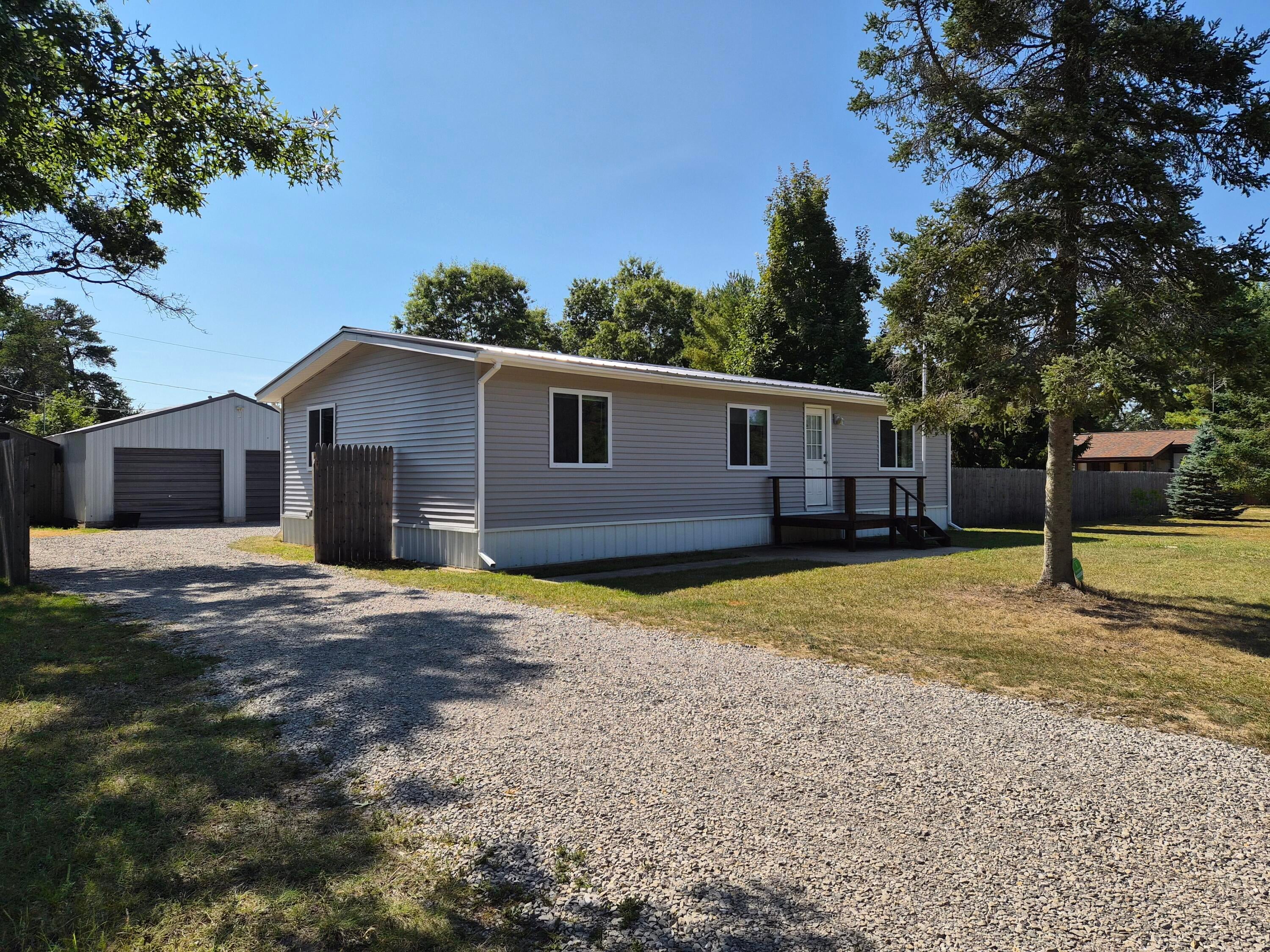 4079 West Pinecrest Road Grayling, MI 49738 - Photo 3 of 78 31648
