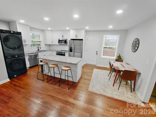 $1,845 | 3308 Revolution Pk Drive, Charlotte, NC 28217