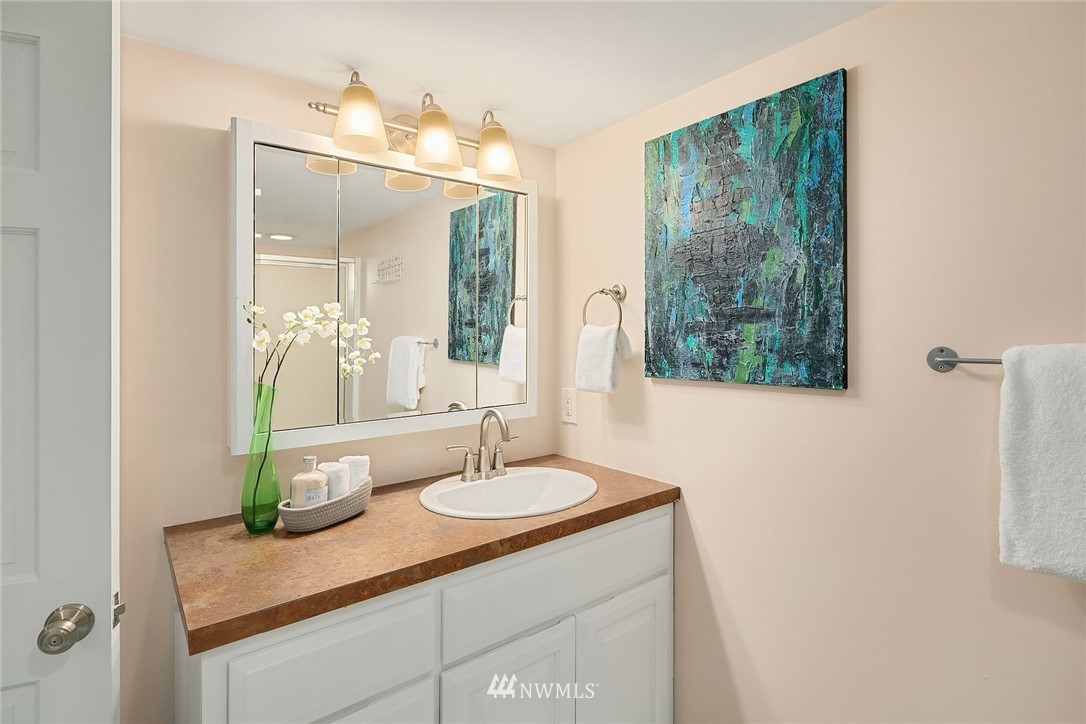 207 North 47th Street Seattle, WA 98103 - Photo 22 of 26 Gallery Image 22