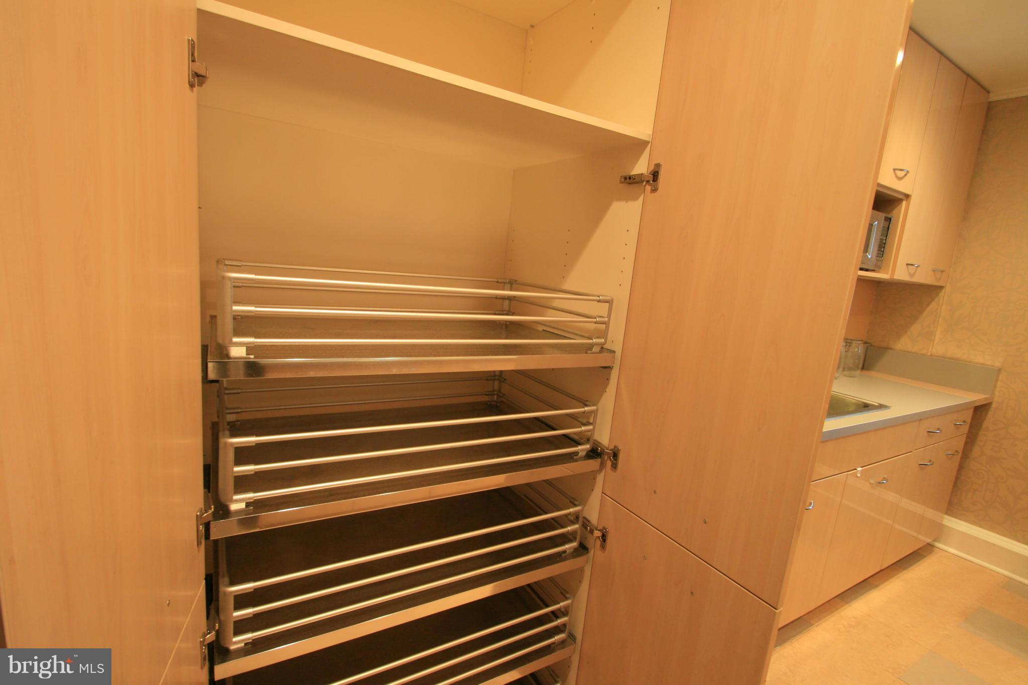 3711 Ednor Road Baltimore, MD 21218 - Photo 14 of 30 Fabulous Retractable Kitchen Storage