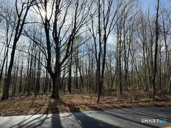 $259,900 | 350 Deercliff Road, Avon, CT 06001