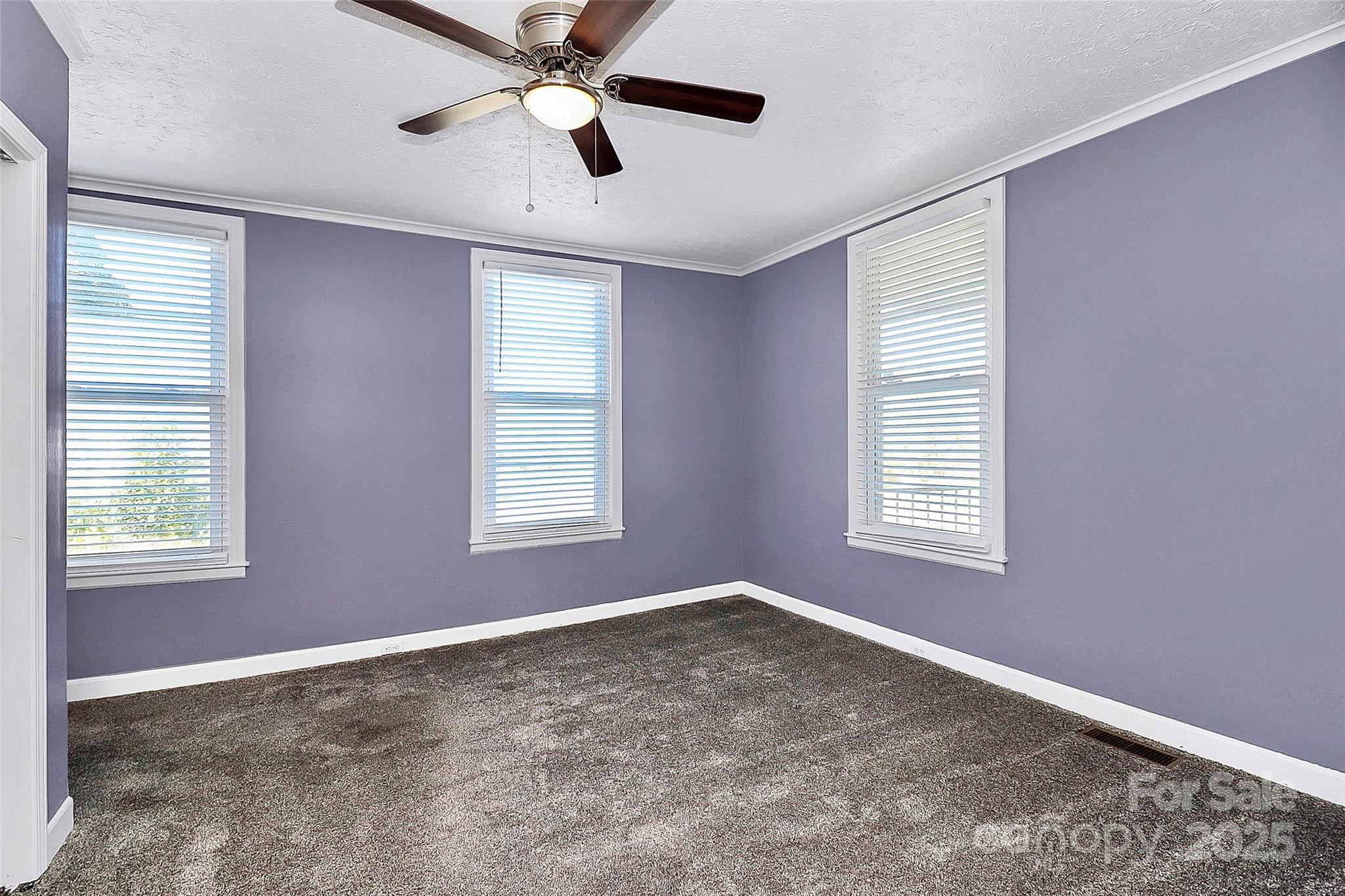 511 West Elliott Street Chester, SC 29706 - Photo 10 of 32 a view of an empty room with a window