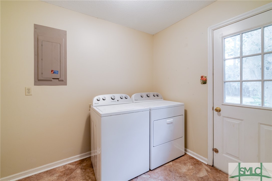 928 Moss Drive Savannah, GA 31410 - Photo 16 of 31