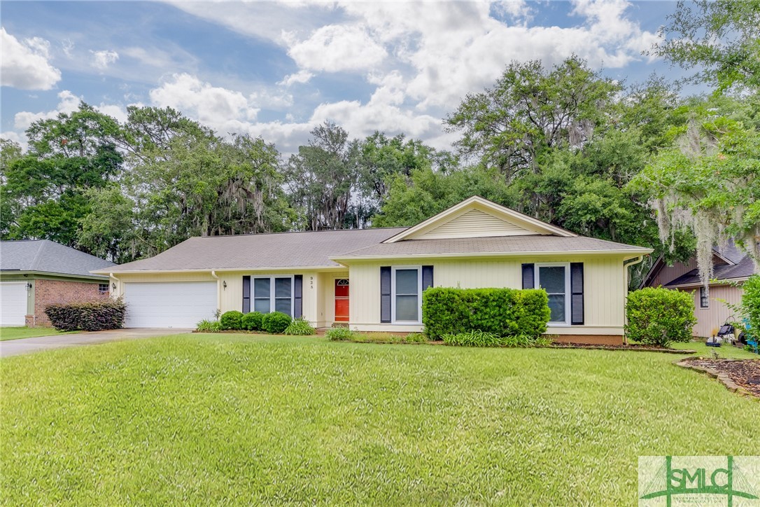 928 Moss Drive Savannah, GA 31410 - Photo 2 of 31