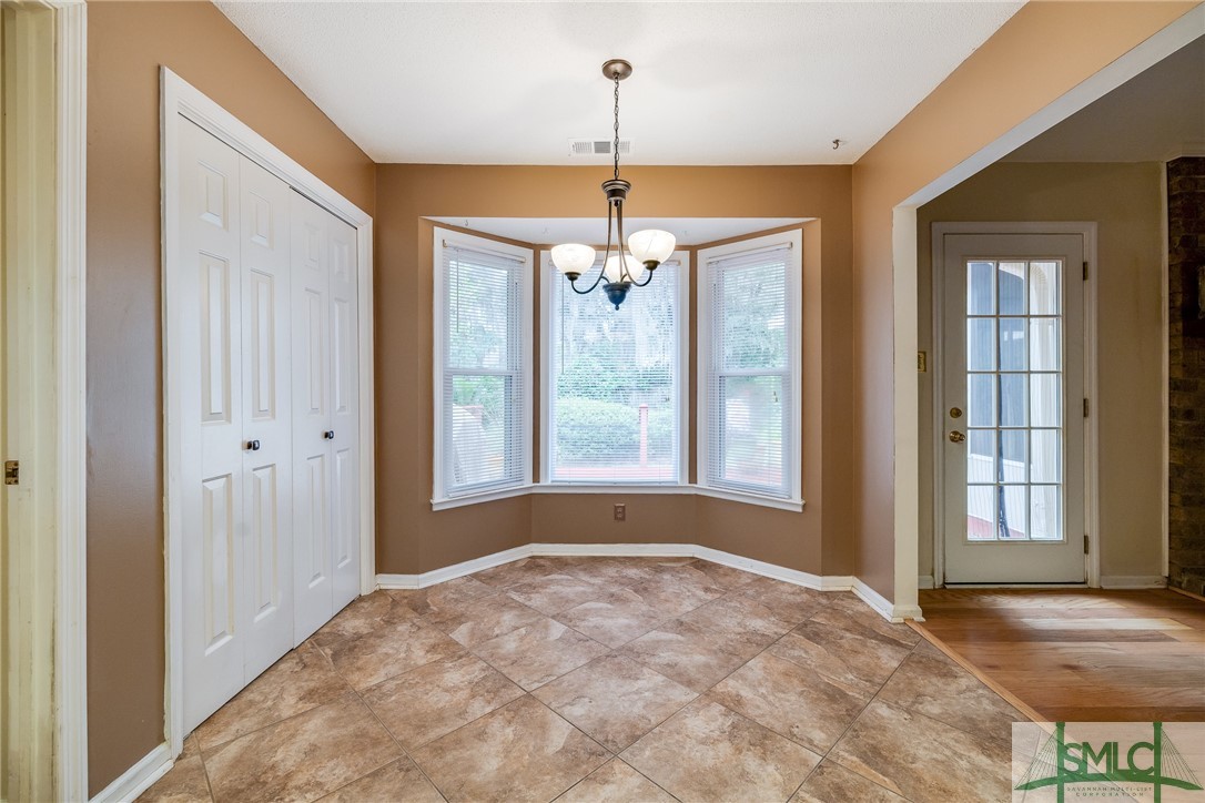 928 Moss Drive Savannah, GA 31410 - Photo 9 of 31