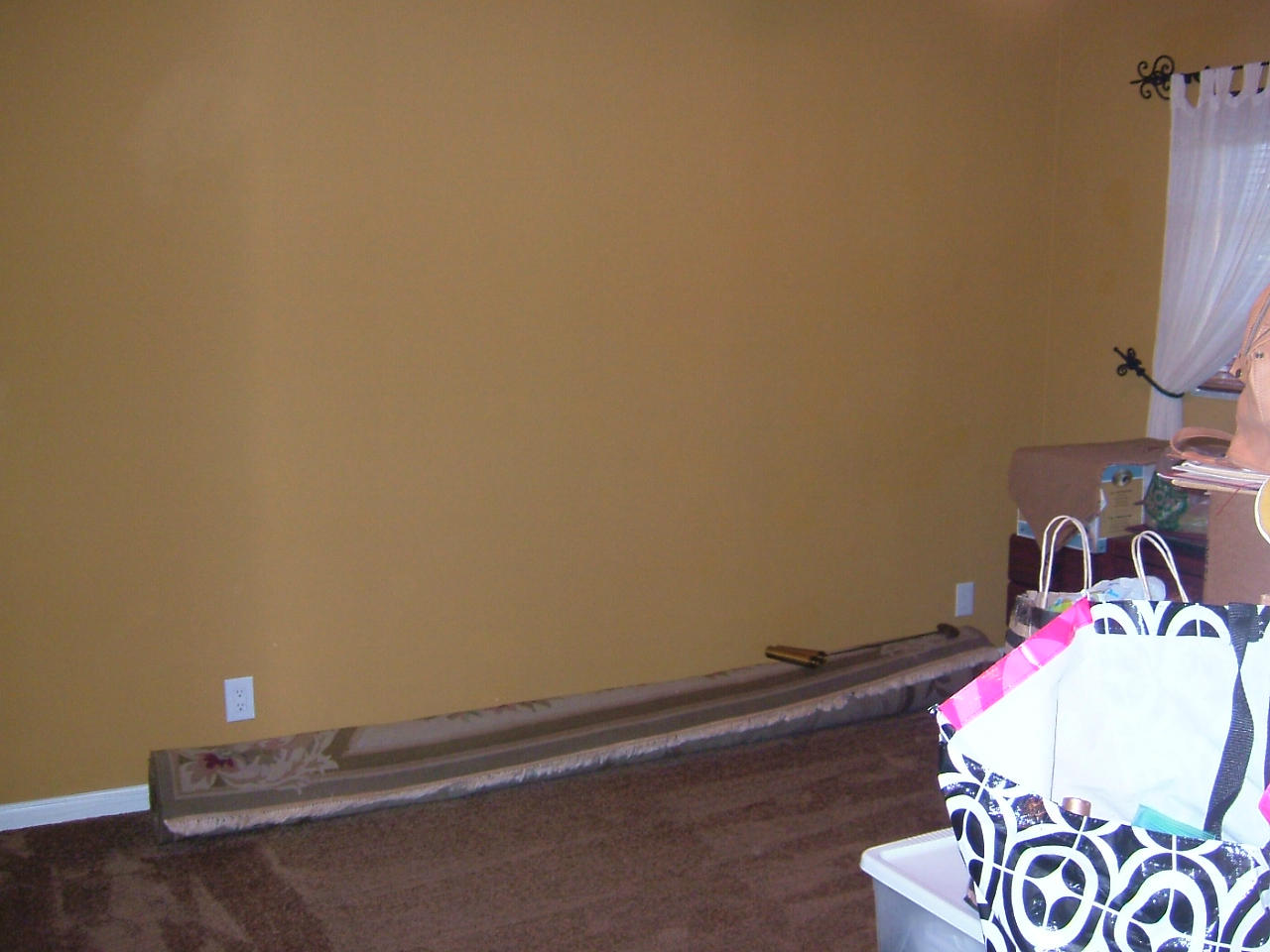 773 Apple Tree Lane Boca Raton, FL 33486 - Photo 18 of 25 a room with toys and wooden floor