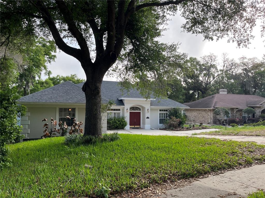 2054 Sawgrass Drive Apopka, FL 32712 - Photo 3 of 26