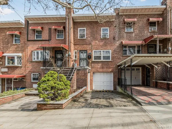 $675,000 | 2578 Stedman Place | Bronxwood