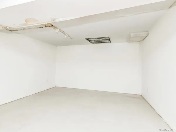 $675,000 | 2578 Stedman Place | Bronxwood
