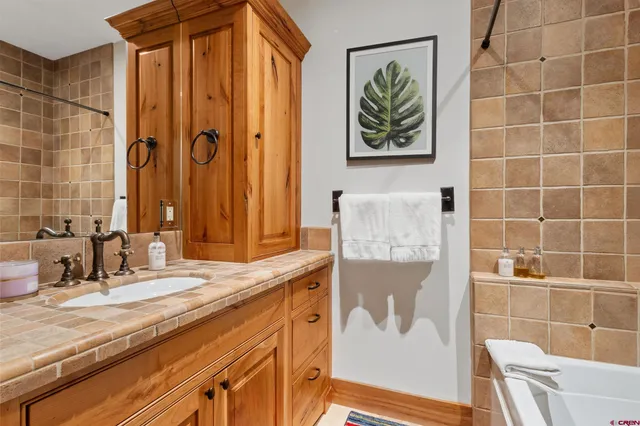 $3,495,000 | 210 South Sunset Ridge Drive, Telluride, CO 81435