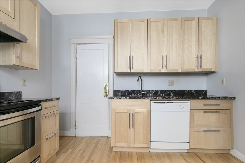 153 Strathmore Road, Unit 5 Boston, MA 02135 - Photo 12 of 25