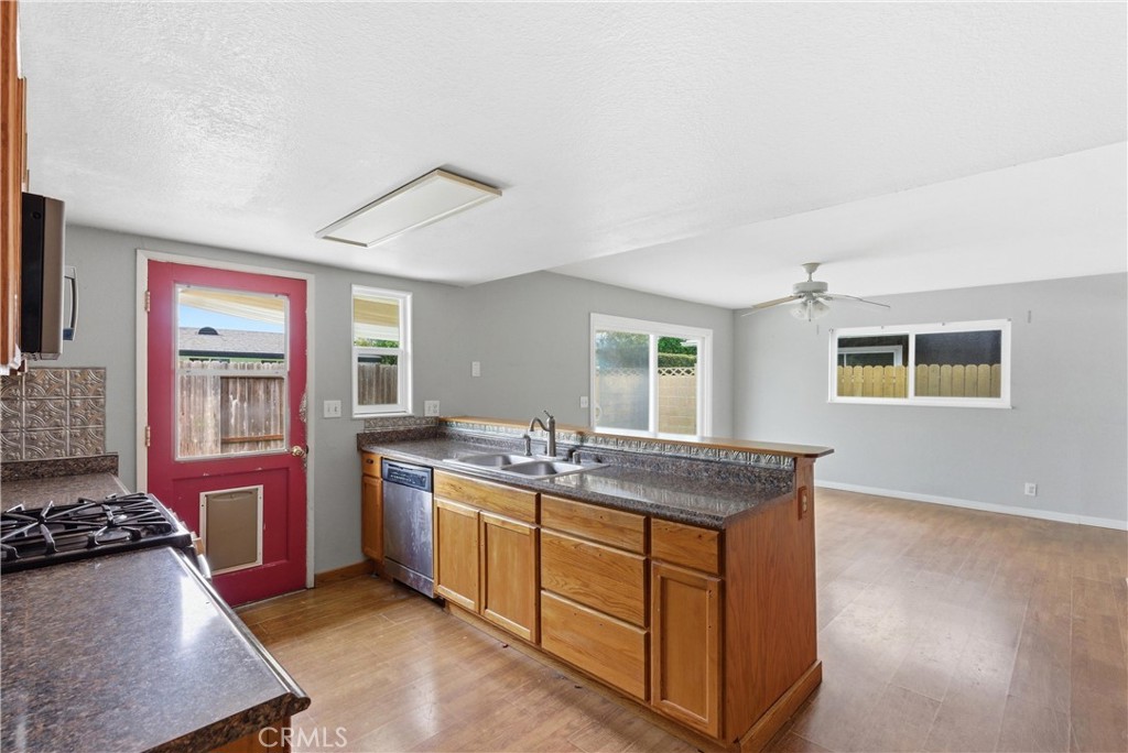 254 Bucknell Road Costa Mesa, CA 92626 - Photo 19 of 32