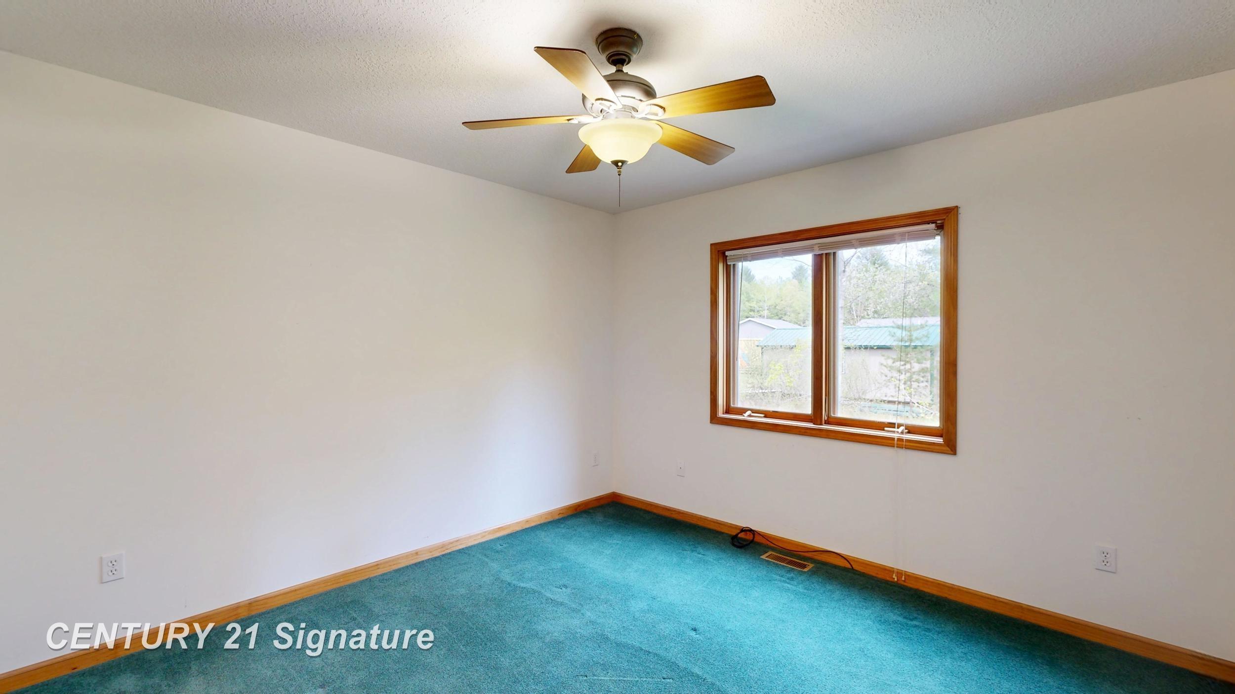 1724 Middle Point Drive Alger, MI 48610 - Photo 11 of 53