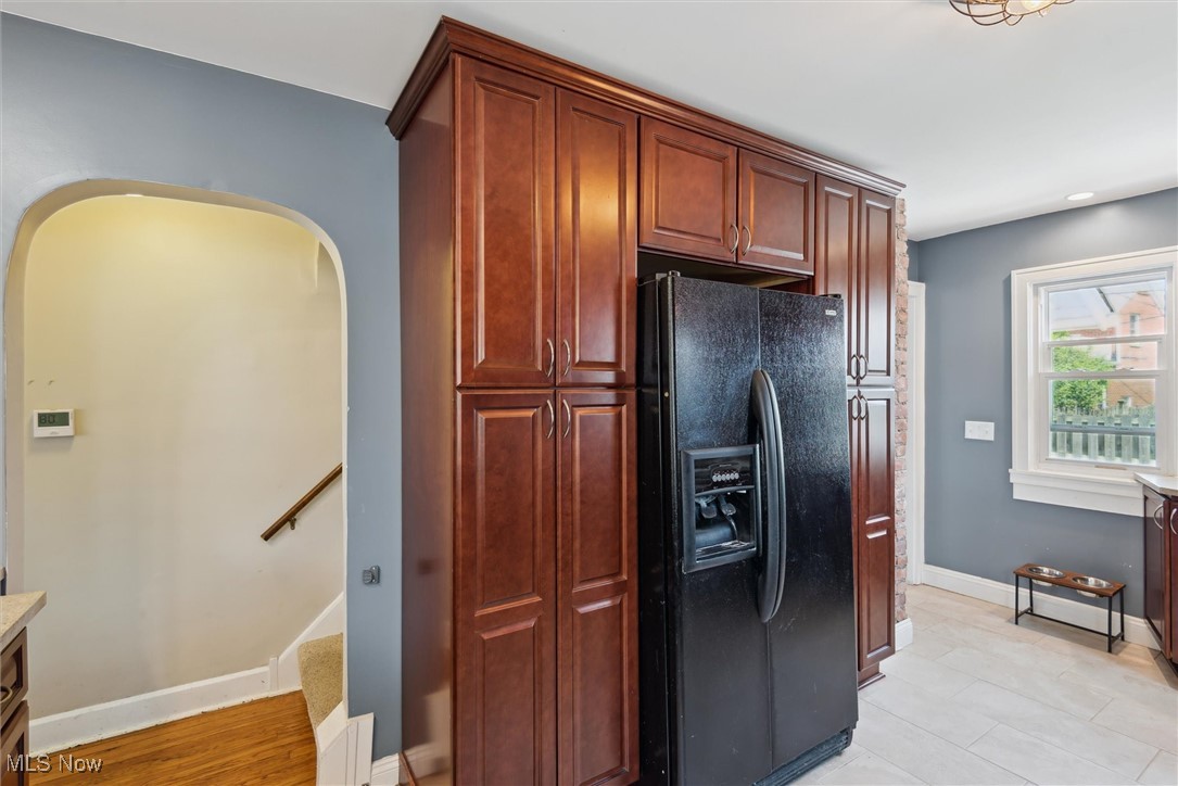 17409 Tarrymore Road Cleveland, OH 44119 - Photo 15 of 49