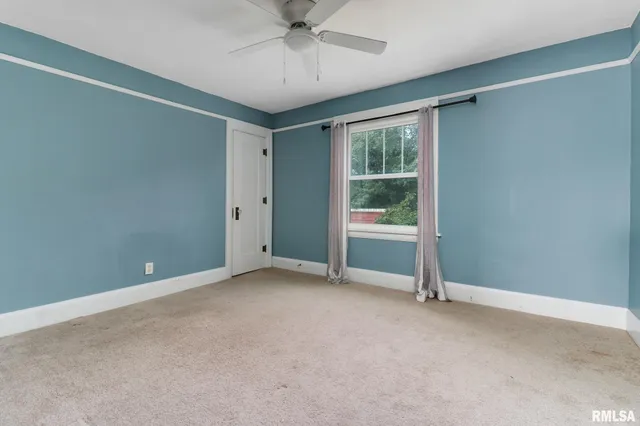 $219,900 | 106 West Boundary Street, Stanford, IL 61774