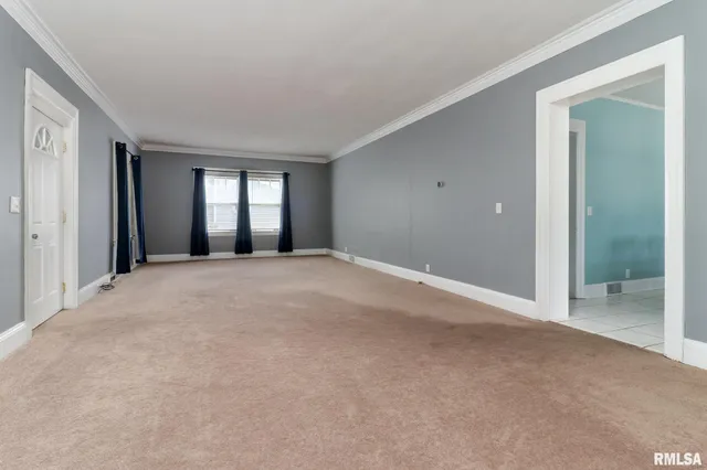 $219,900 | 106 West Boundary Street, Stanford, IL 61774