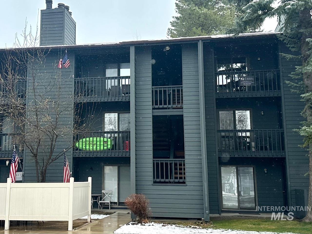 601 Hemlock Street, Unit 11 McCall, ID 83638 - Photo 14 of 19 View of apartment building / complex