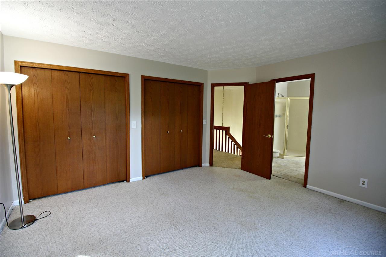 6592 Ridgeview Drive Clarkston, MI 48346 - Photo 15 of 32