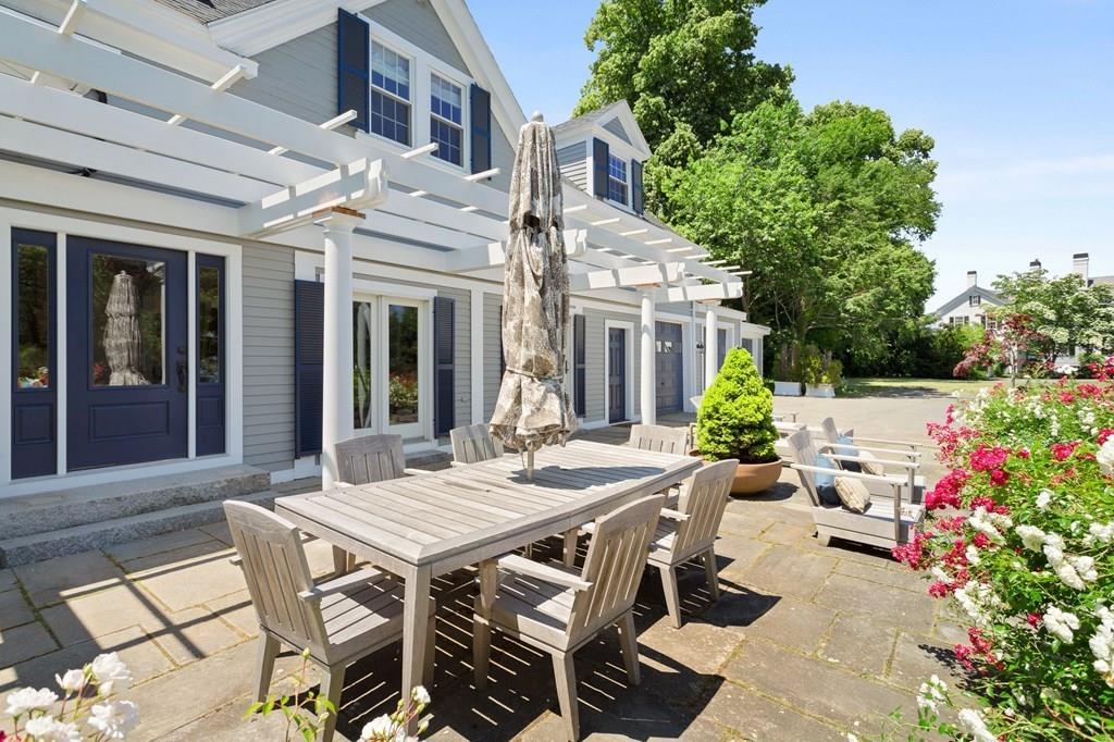 2 Broadmere Way Marblehead, MA 01945 - Photo 4 of 32
