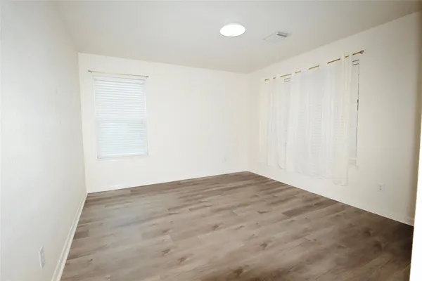 $2,500 | 15514 Satsuma Point Court, Houston, TX 77049