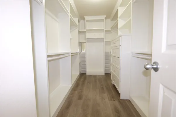 $2,500 | 15514 Satsuma Point Court, Houston, TX 77049