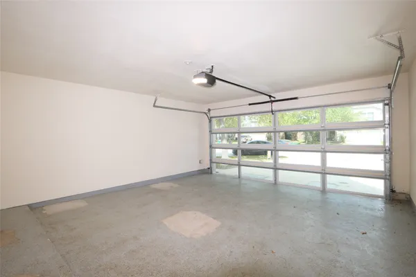 $2,500 | 15514 Satsuma Point Court, Houston, TX 77049